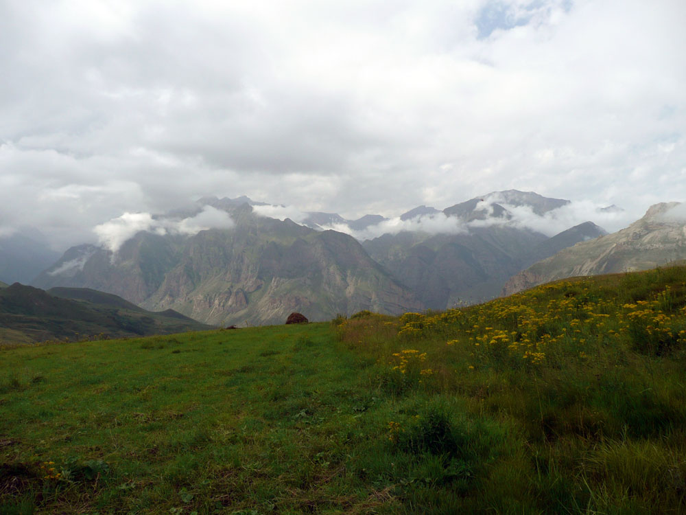 Мотопутешествие “По горным дорогам Северного Кавказа”. Часть 6. Эль-Тюбю, река Кардан